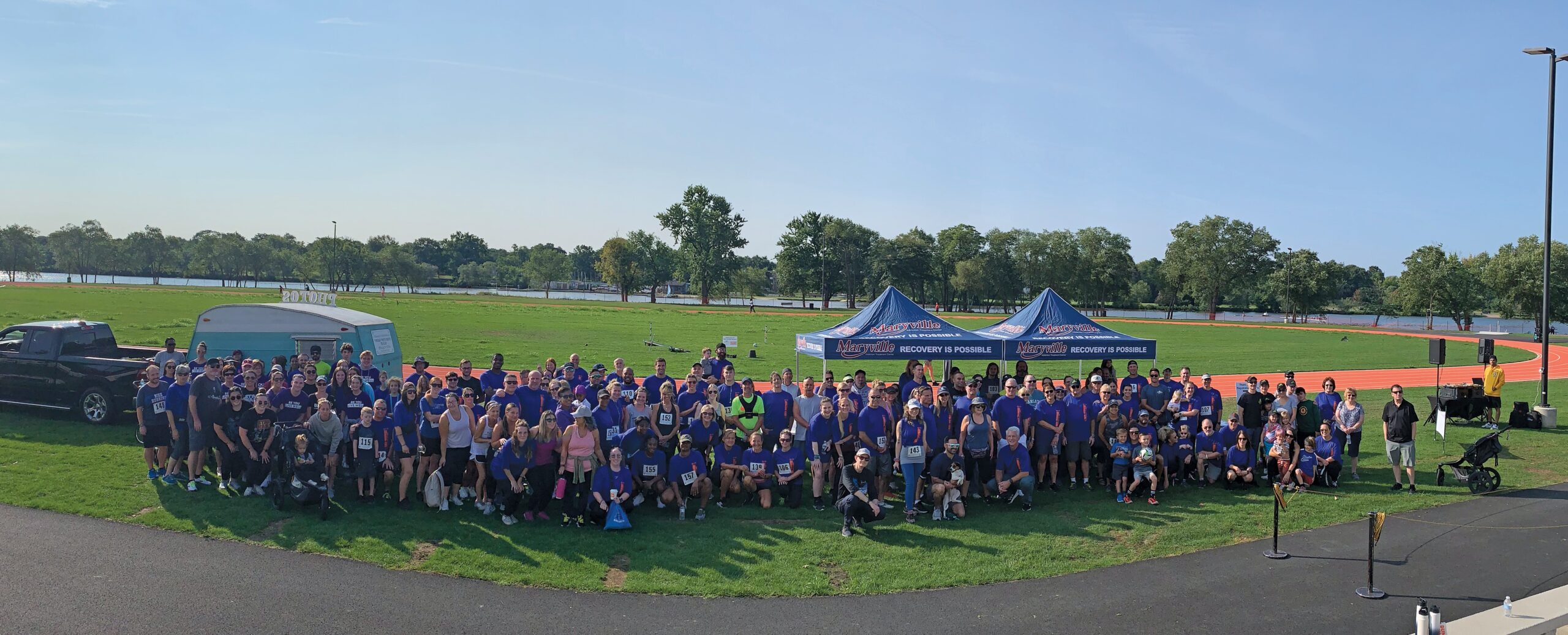 Race for Recovery big group photo on the field